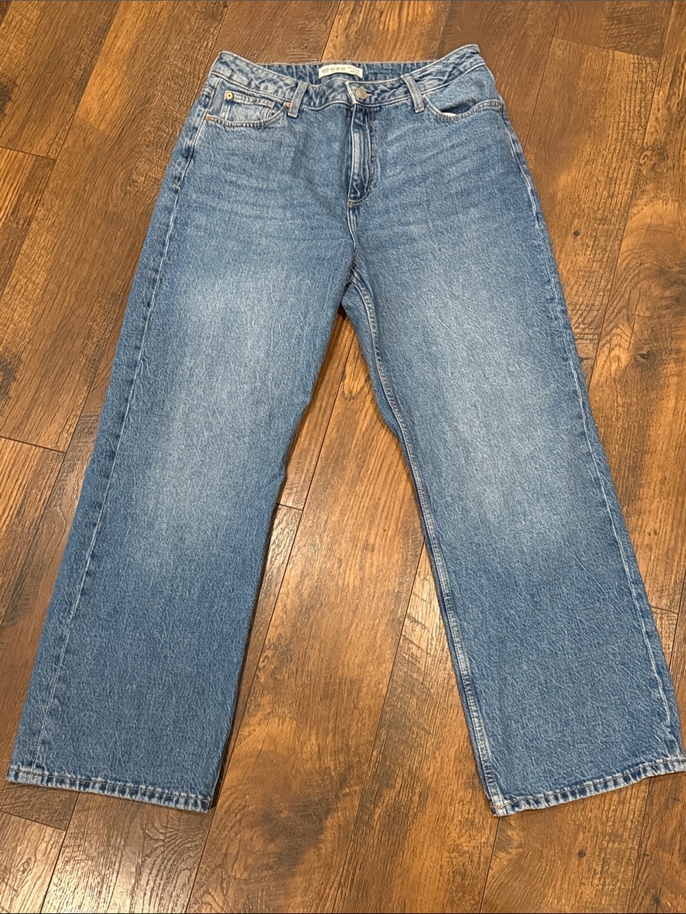 Loose Fit Womens Jeans US size 10 Short